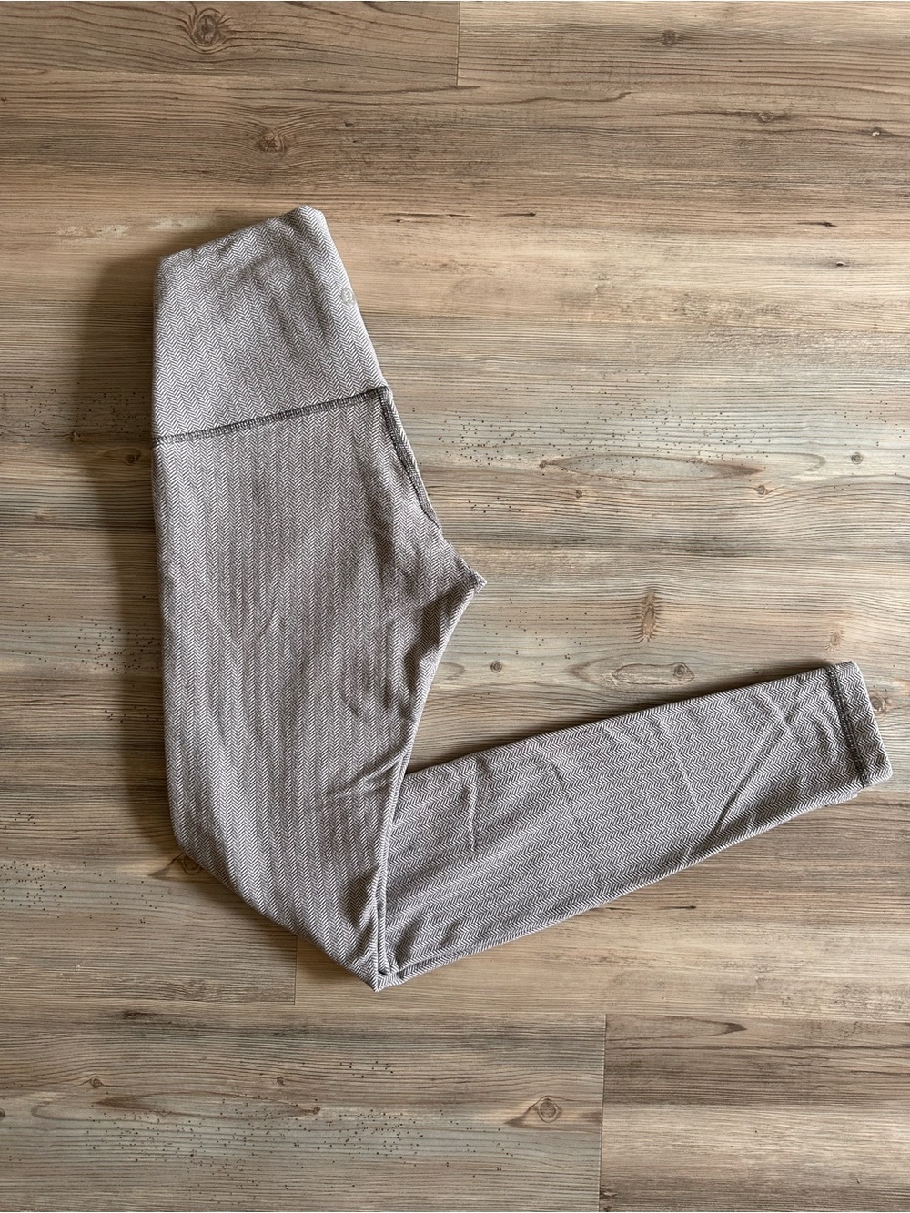 Lululemon HERRINGBONE Women’s Leggings- light grey